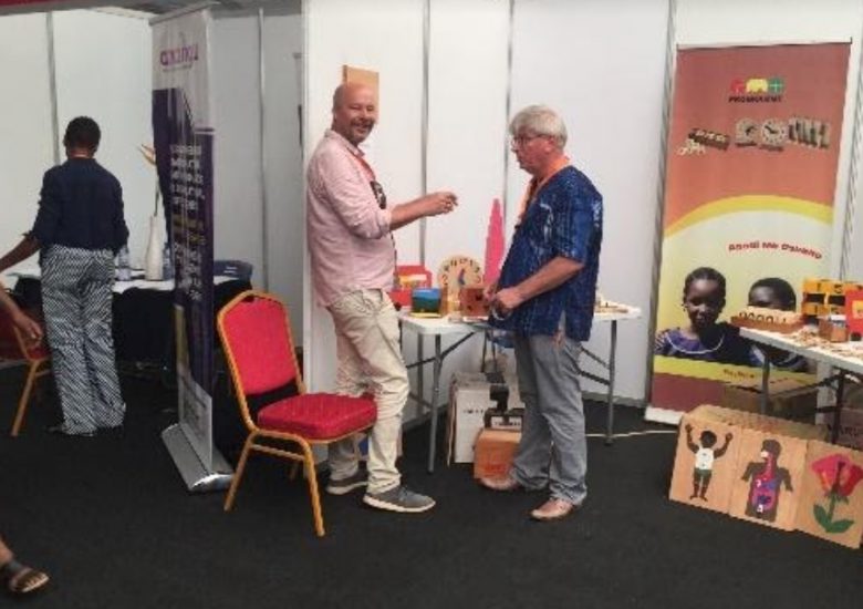 AMO presenteert zich op job trade fair in Accra
